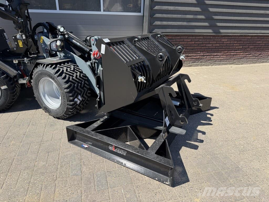 GiANT G1500 L X-tra minishovel NIEUW €540 LEASE Kolesové nakladače