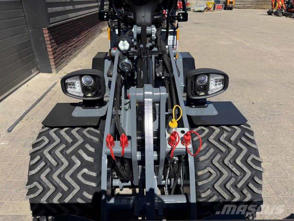 GiANT G1500 L X-tra minishovel NIEUW €540 LEASE Kolesové nakladače
