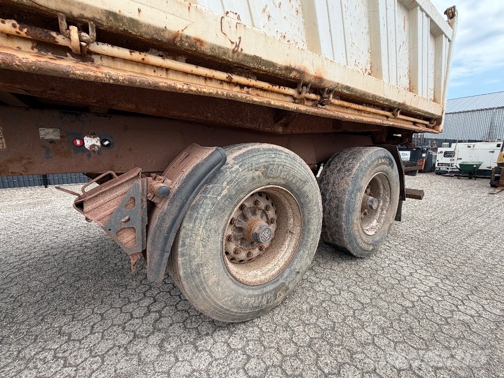 Meiller -3-S-Kippbrucke Kipper