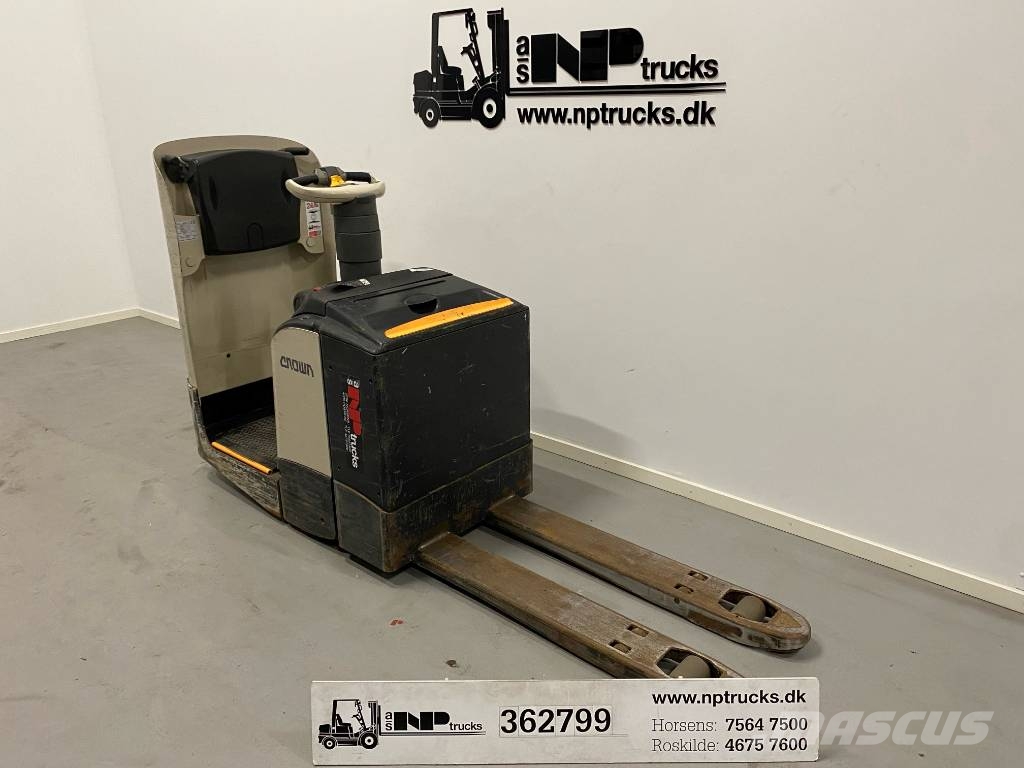 Crown WT 3040-2.0 Nisko podizni električni viljuškar