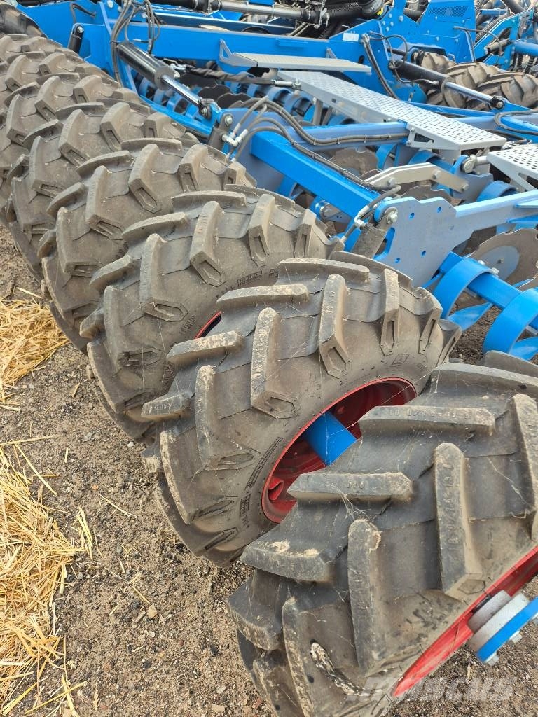 Lemken Solitair DT 900 مثاقيب