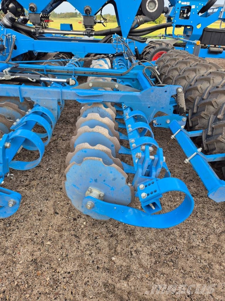 Lemken Solitair DT 900 مثاقيب
