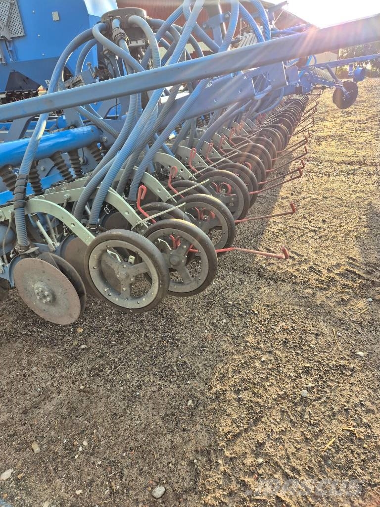 Lemken Solitair DT 900 مثاقيب