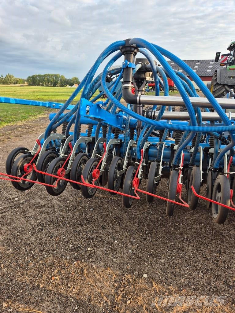 Lemken Solitair DT 900 مثاقيب