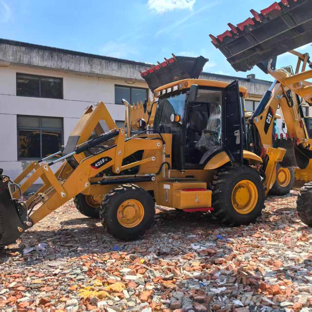 CAT 420F2 Retrocargadoras