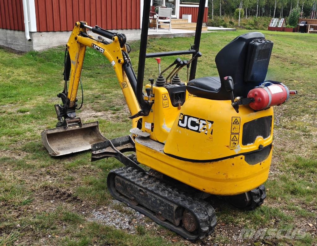 JCB 8008 Minikoparki