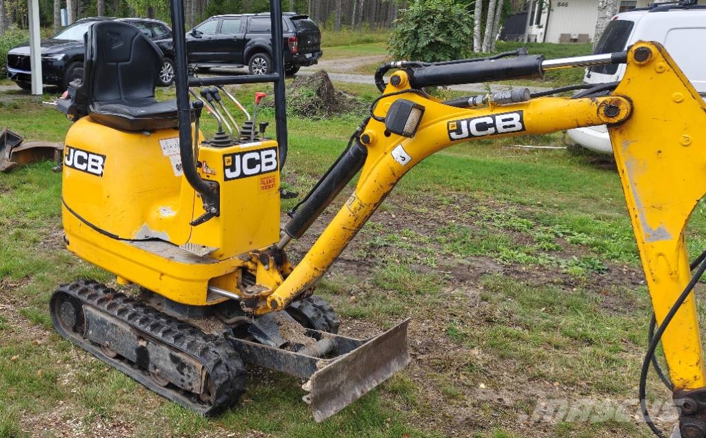 JCB 8008 Minikoparki
