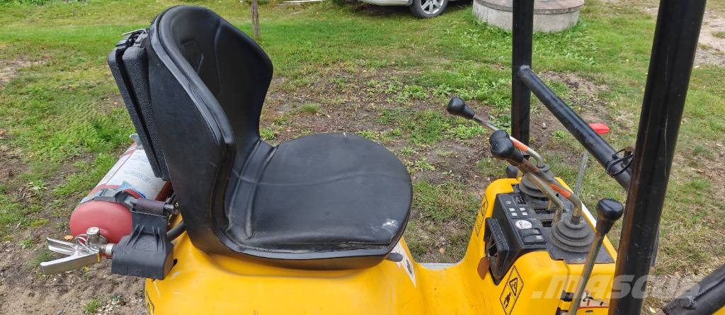 JCB 8008 Minikoparki