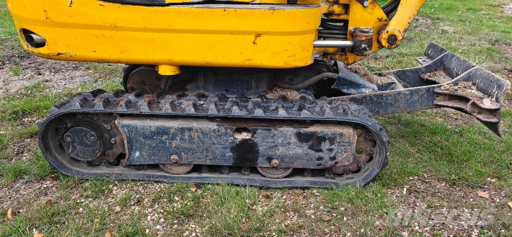 JCB 8008 Minikoparki