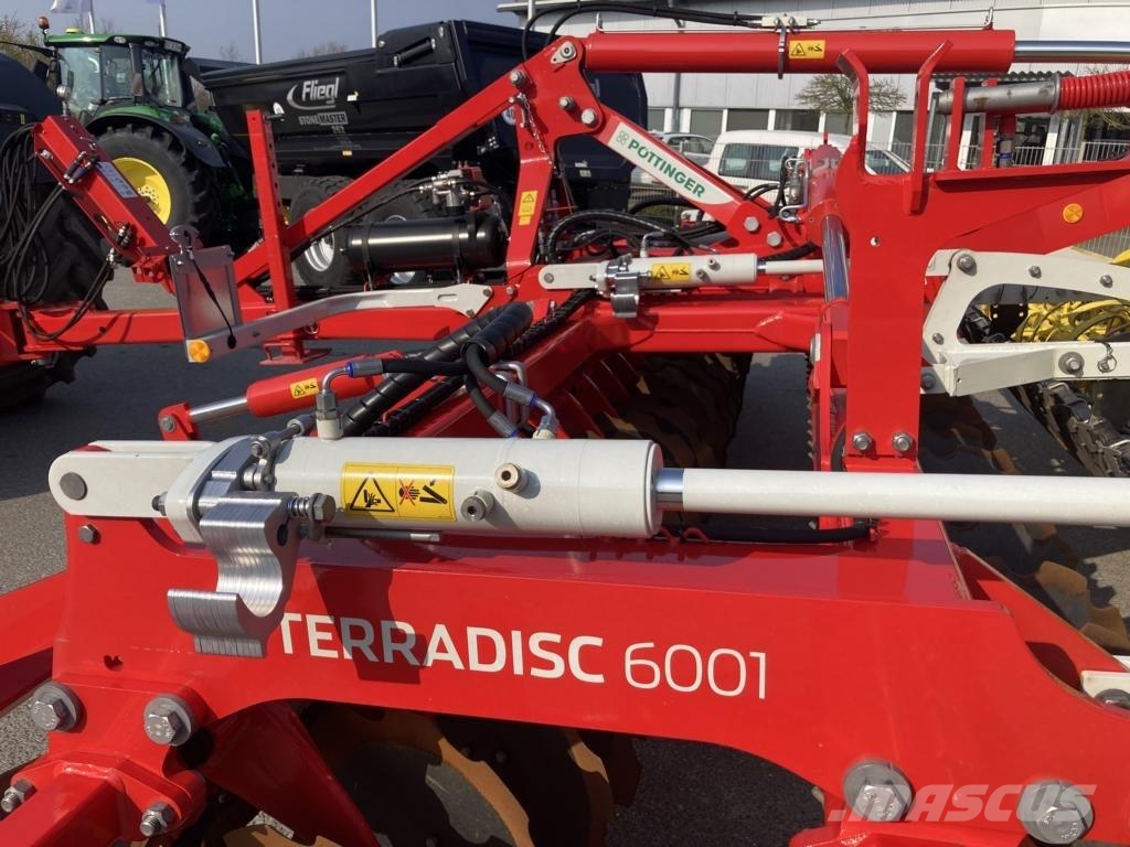 Pöttinger TERRADISC 6001 T Disku lobītāji/ecēšas