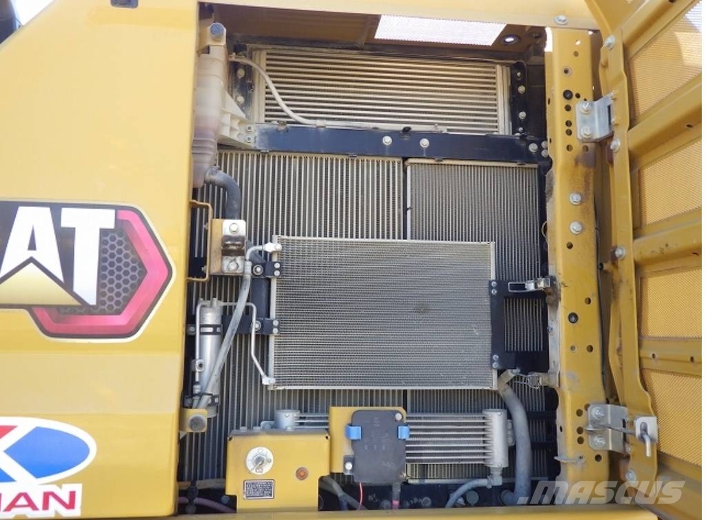CAT 323 07C | From Japan | Price to USA Included Bageri guseničari