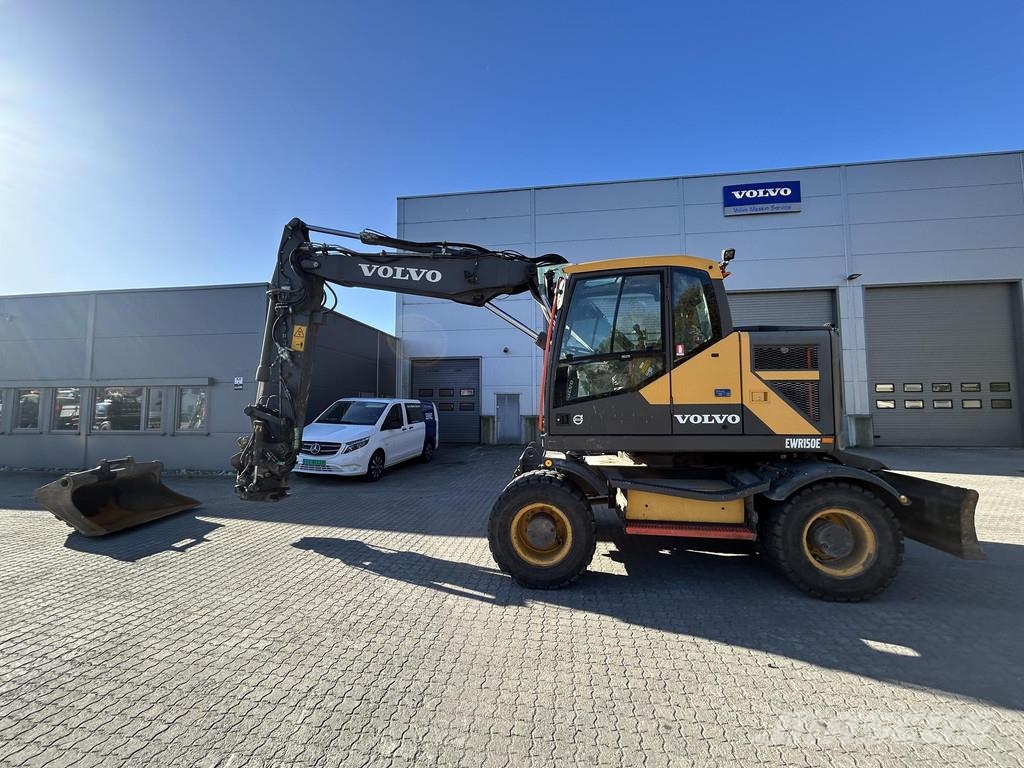 Volvo EWR150E Wheeled excavators