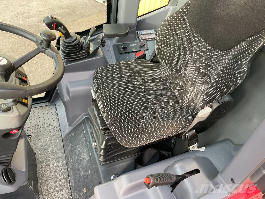 Schäffer Nordic 55 滑移装载机