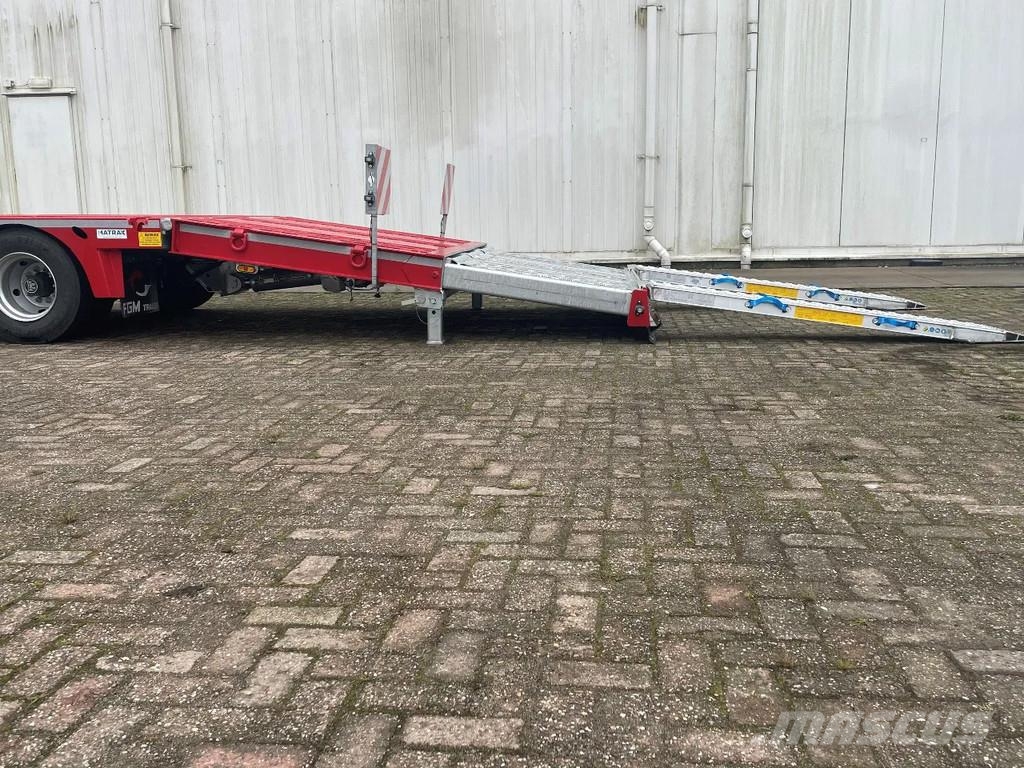 FGM 37 hydraulic lifting tail Zemie treileri
