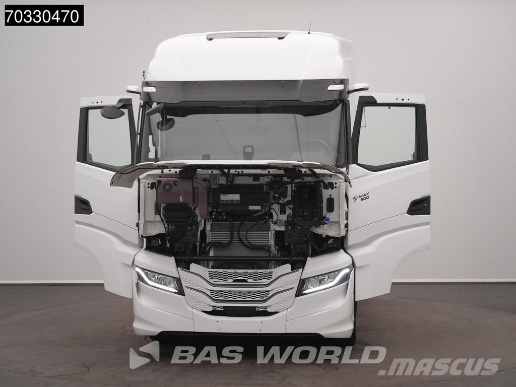 Iveco S-Way 500 4X2 NEW! Retarder 2x tanks Standklima AC Camiones tractor