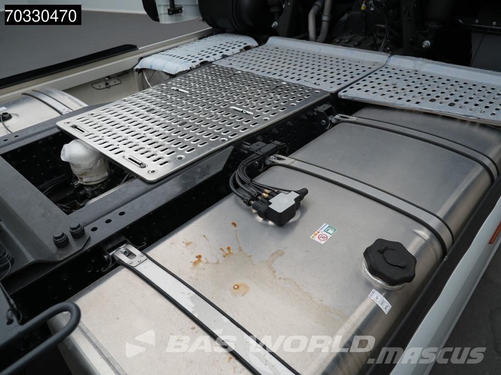Iveco S-Way 500 4X2 NEW! Retarder 2x tanks Standklima AC Camiones tractor