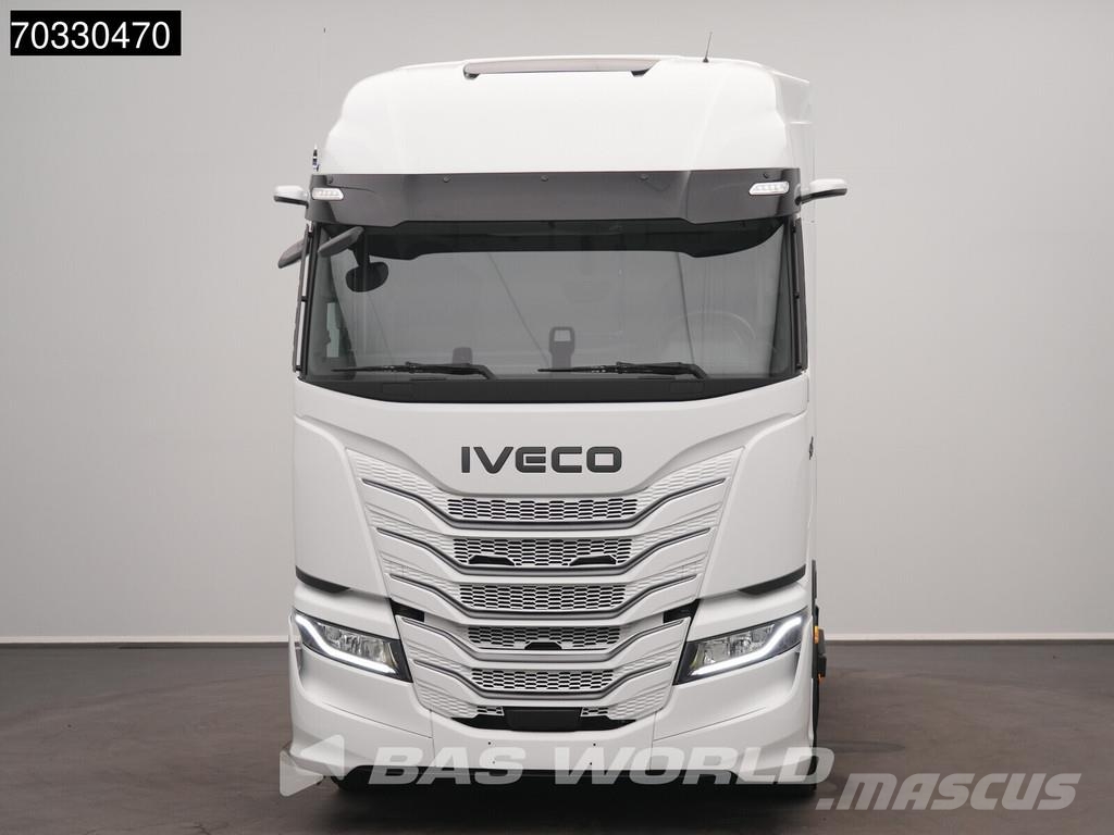 Iveco S-Way 500 4X2 NEW! Retarder 2x tanks Standklima AC Camiones tractor