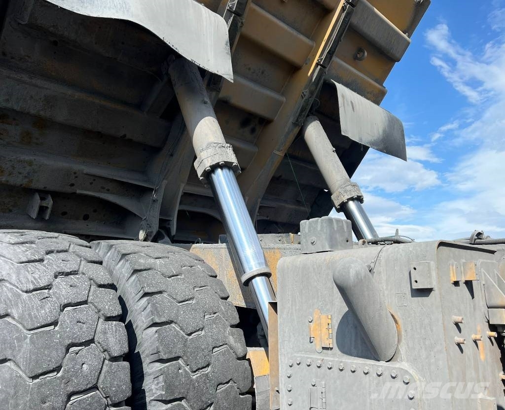 CAT 775 G Dumper - Starr