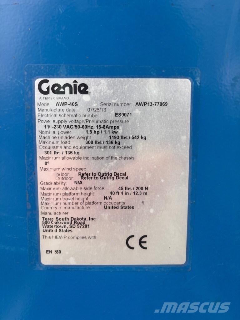 Genie AWP 40 S Vertikálne stĺpové výťahy