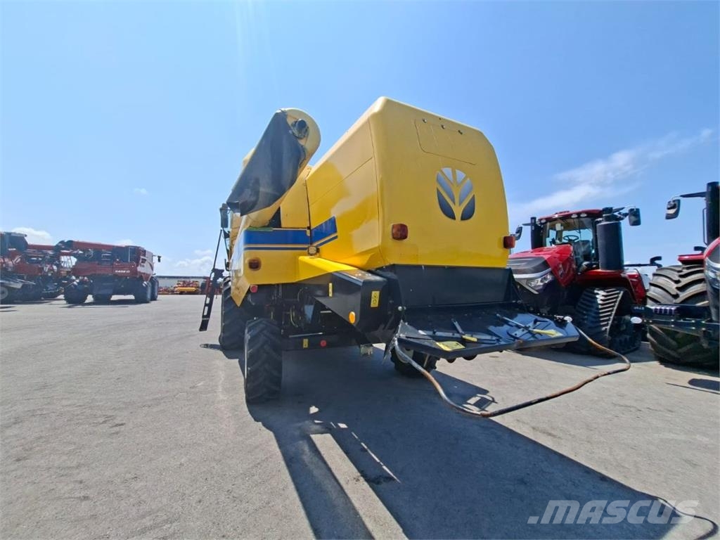 New Holland TC580 și Heder 5.4 m + cărucior حصادات