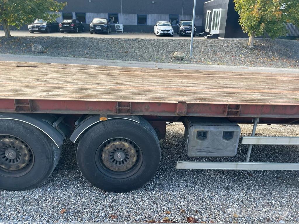 B-xl 3 akslet åben trailer med forsmæk Andere Auflieger