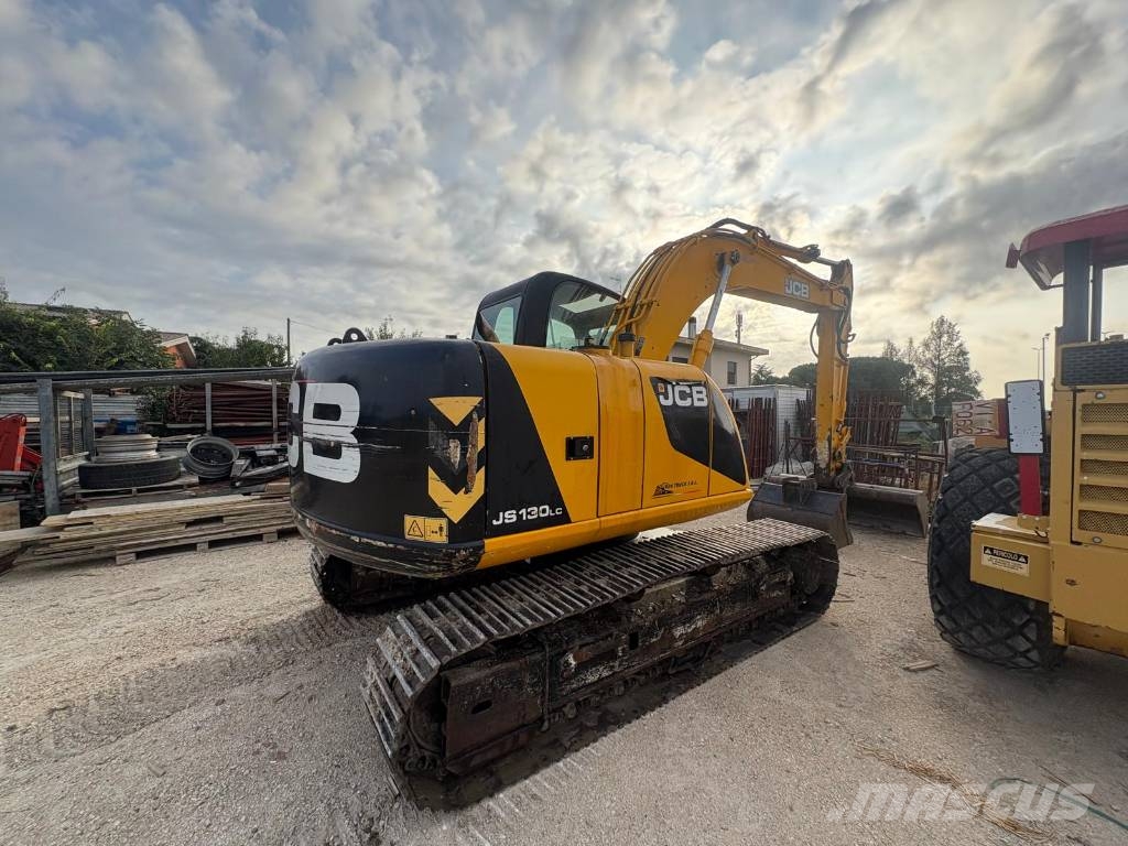 JCB JS 130 LC Rupsgraafmachines
