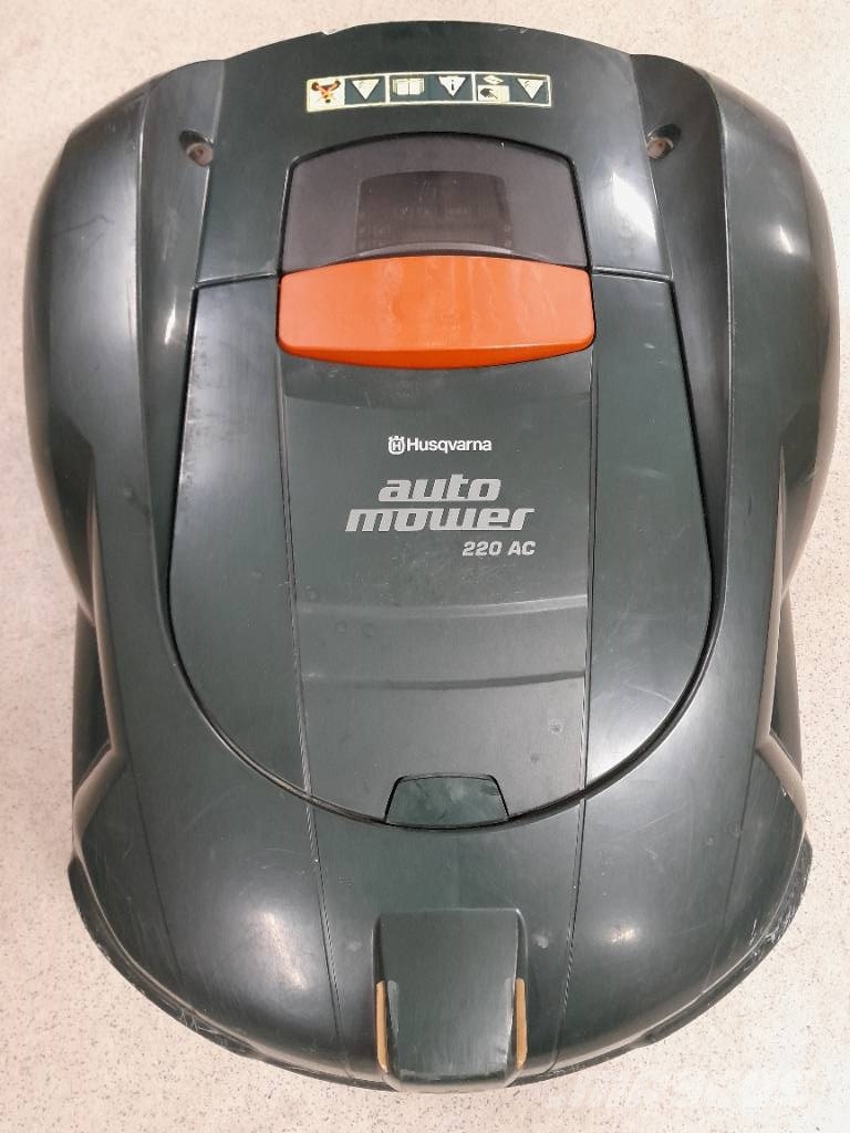  Automower 220AC جز العشب