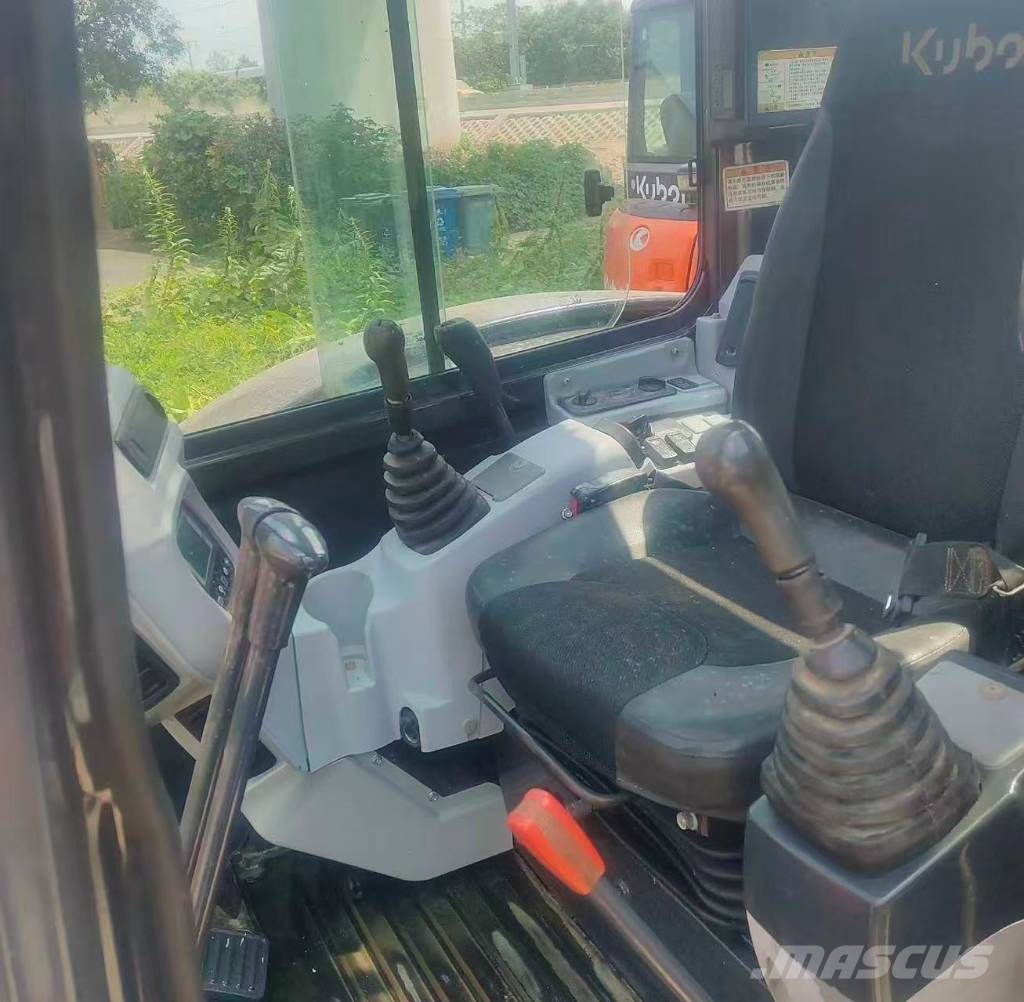 Kubota KX 057 Minibagger < 7t
