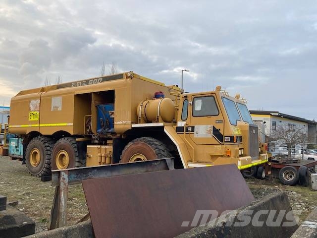 Cat/EMT EMT 600 Kraftstoff- und Zusatzstoffbehälter