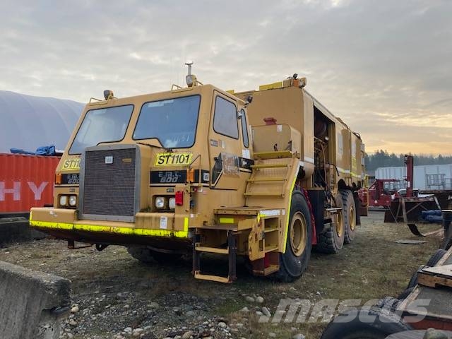 Cat/EMT EMT 600 Kraftstoff- und Zusatzstoffbehälter