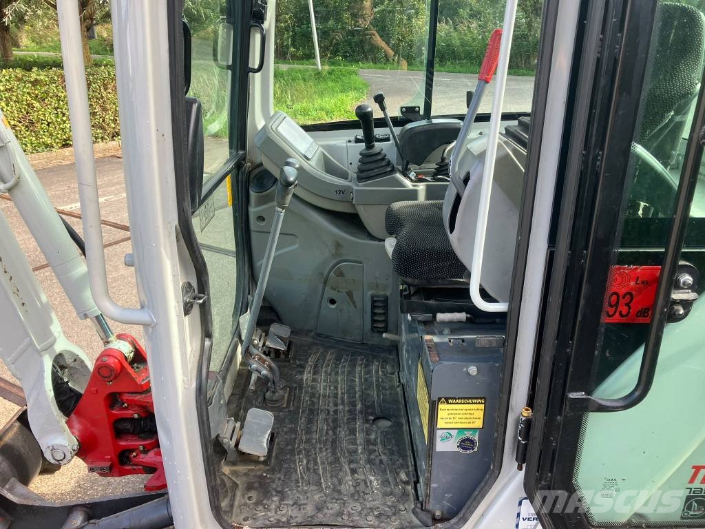 Takeuchi TB 216 midigraver | 3080 uur | verstelbare rupsen Mini ekskavatori < 7 t