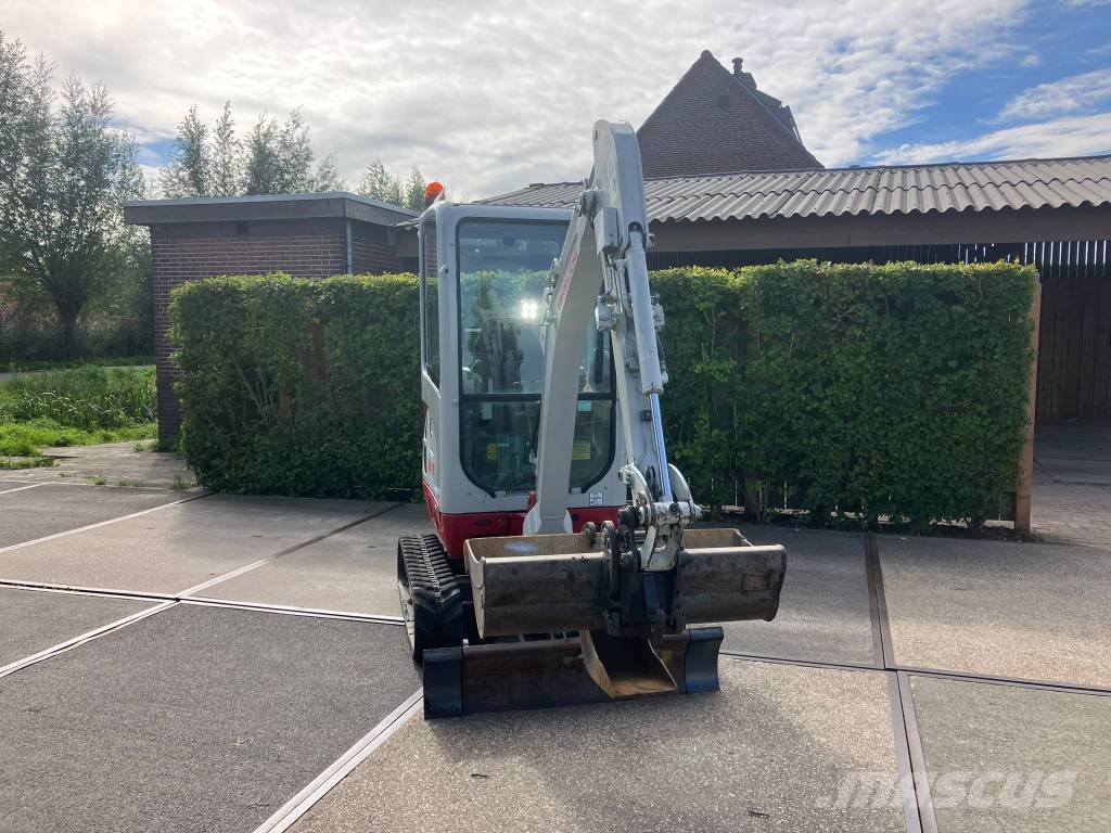 Takeuchi TB 216 midigraver | 3080 uur | verstelbare rupsen Mini ekskavatori < 7 t