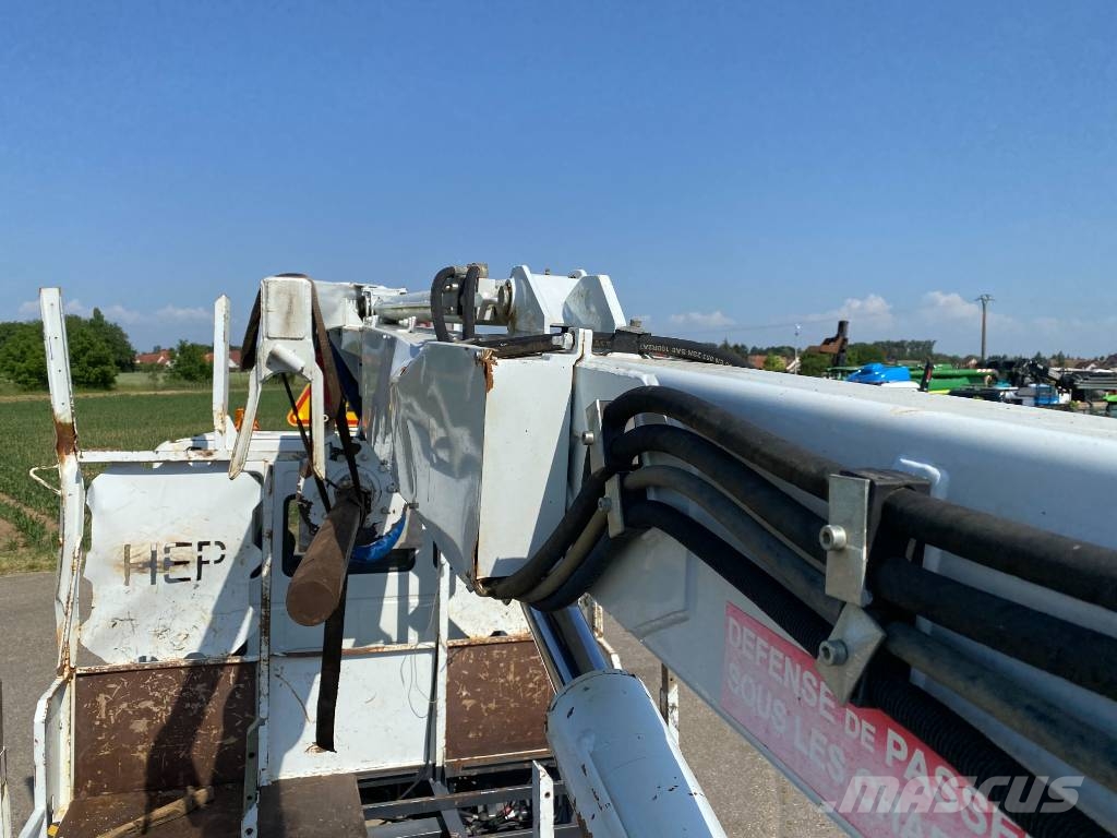 Iveco EUROCARGO 140-250/TELECOM20-HEP endommagée Taladros pesados