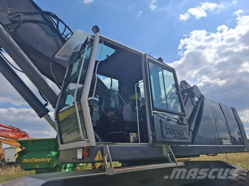 Terex Fuchs MHL 380 material handling excavator مناولات المخلفات / مناولات صناعية