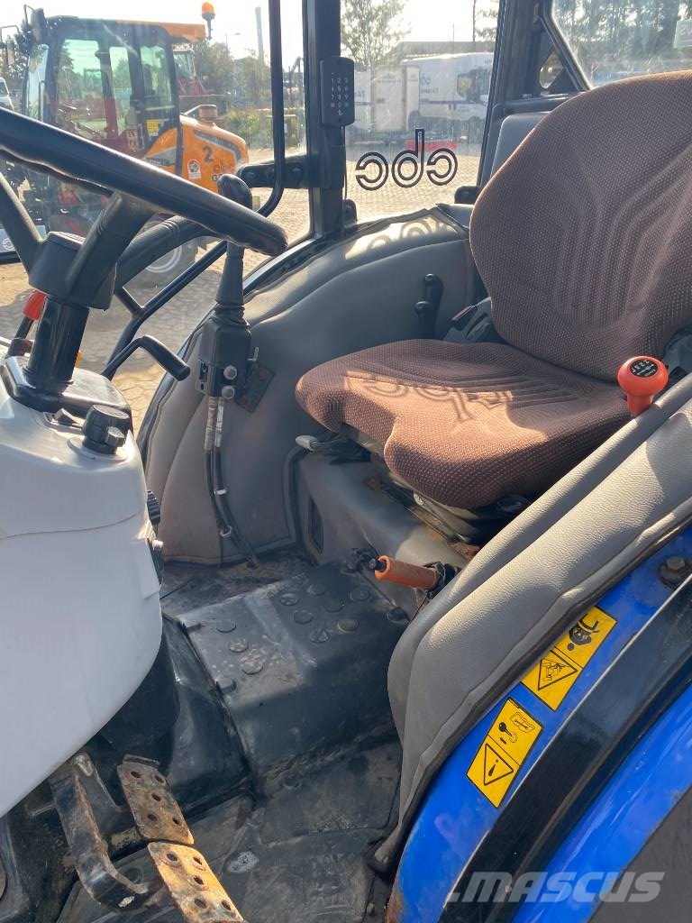 New Holland Boomer 35 HST Traktorer