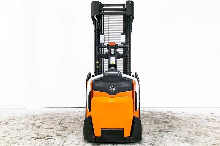 BT SPE140L, Ledstaplare m initiallyft & servostyrning Pedestrian stacker