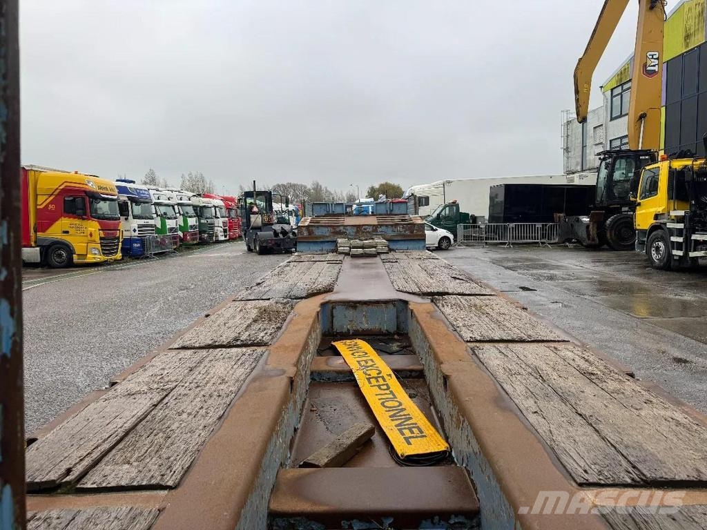 Faymonville TL4S - 2,8M EXTENDABLE + HYDRAULIC RAMPS 3 AXLE ST Low loader yari çekiciler