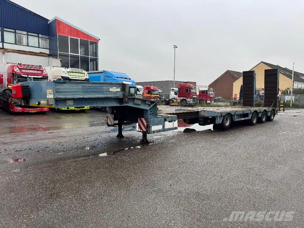 Faymonville TL4S - 2,8M EXTENDABLE + HYDRAULIC RAMPS 3 AXLE ST Low loader yari çekiciler