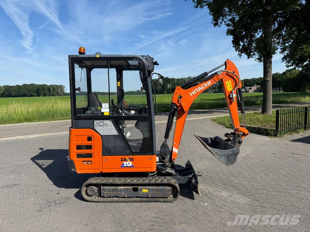 Hitachi ZX19-6 minigraver NL machine Miniexcavadoras