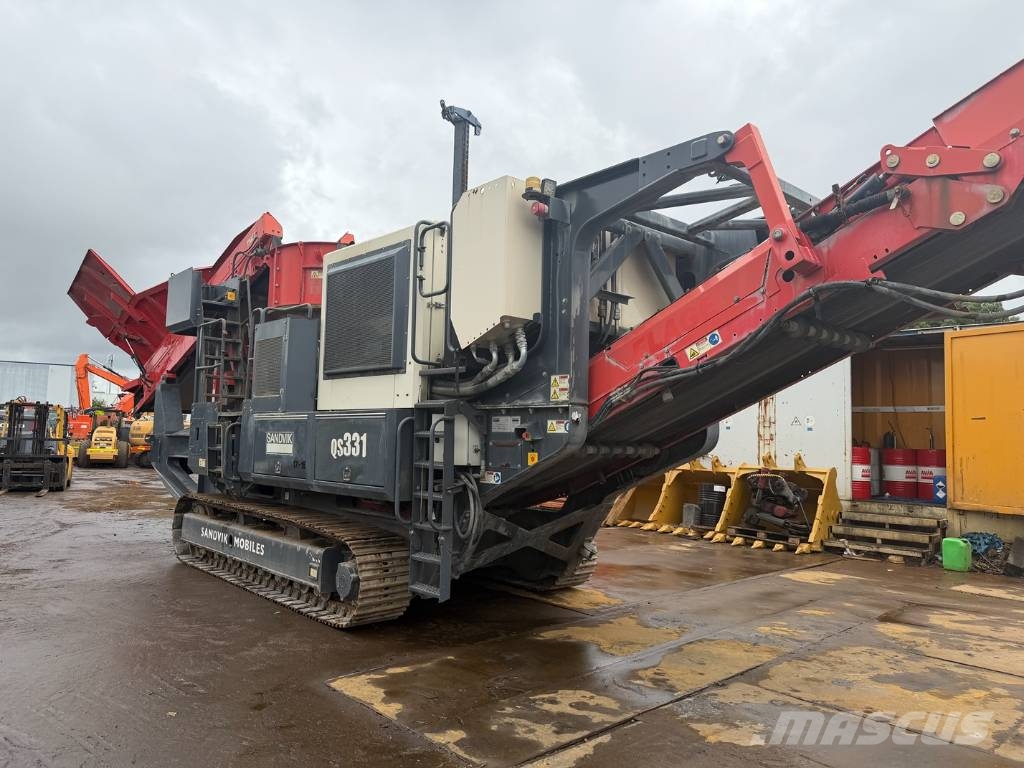 Sandvik QS 331 Mobilni drobilniki
