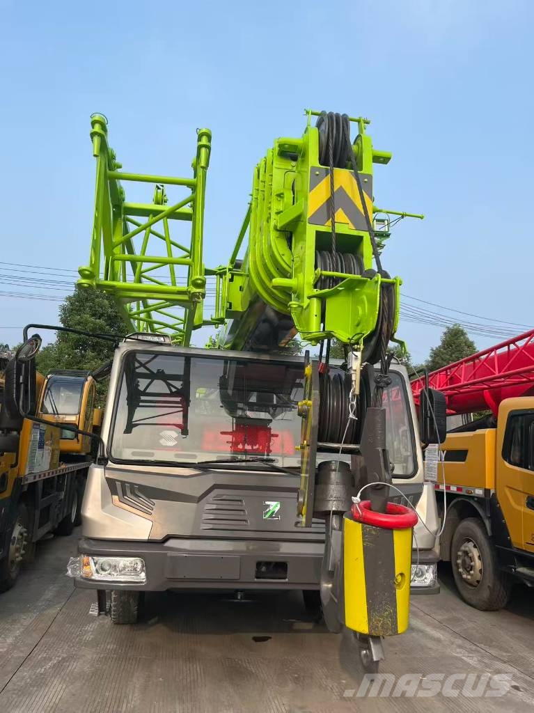 Zoomlion ZTC 251 V All-Terrain-Krane