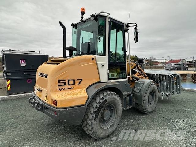 Liebherr L 507 Pyöräkuormaajat