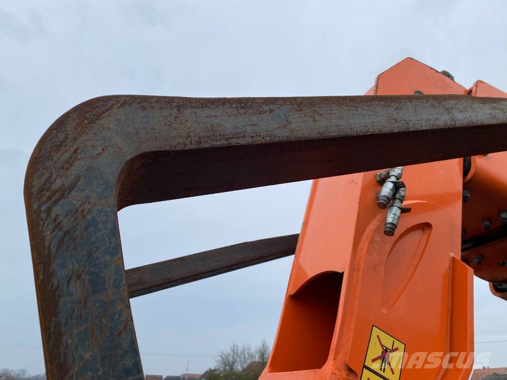 Magni RTH 6.30-V/D+Treuil W6 1er Main Endommagé Τηλεσκοπικοί τροχοφόροι φορτωτές