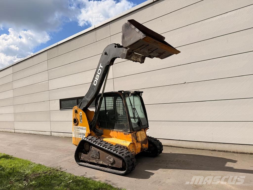 JCB 180T لوادر انزلاقية التوجيه