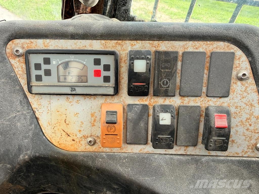 JCB 180T لوادر انزلاقية التوجيه