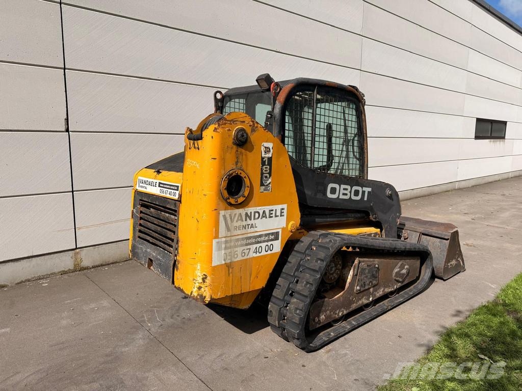 JCB 180T لوادر انزلاقية التوجيه
