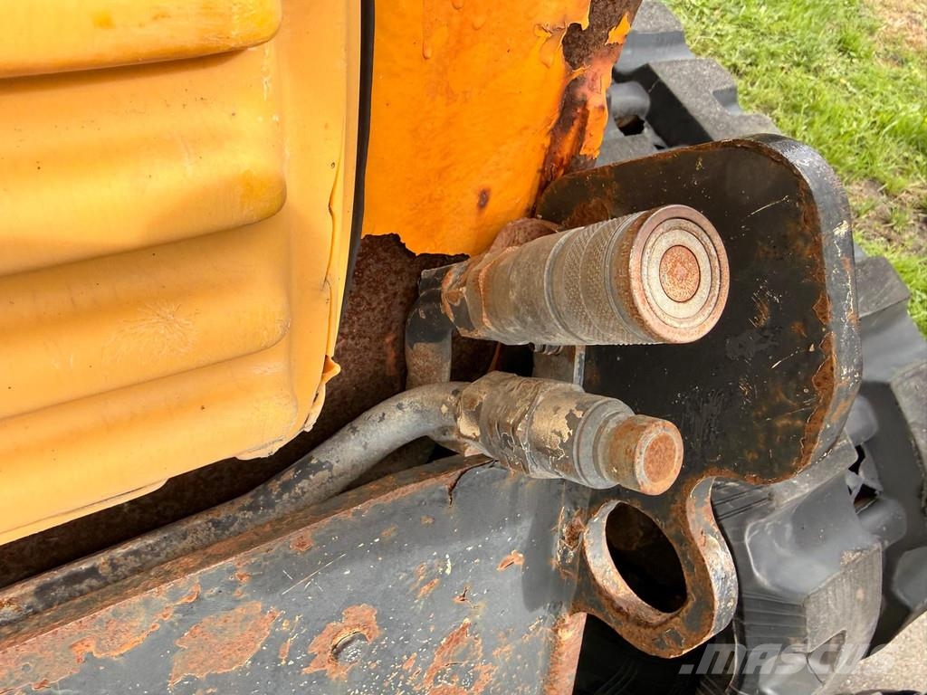JCB 180T لوادر انزلاقية التوجيه
