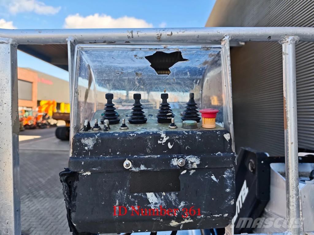 Nissan Cabstar 35.13 NT400 Multitel MX 250 Truck mounted aerial platforms