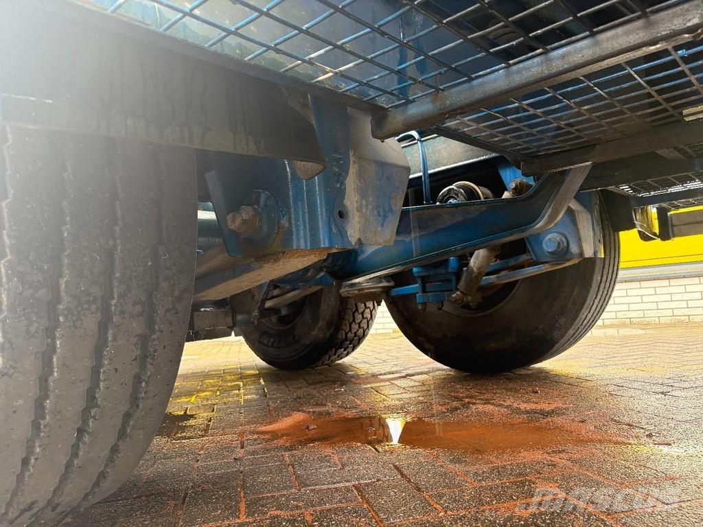 Serrus SILO tipper 90 degrees Cisternové návěsy