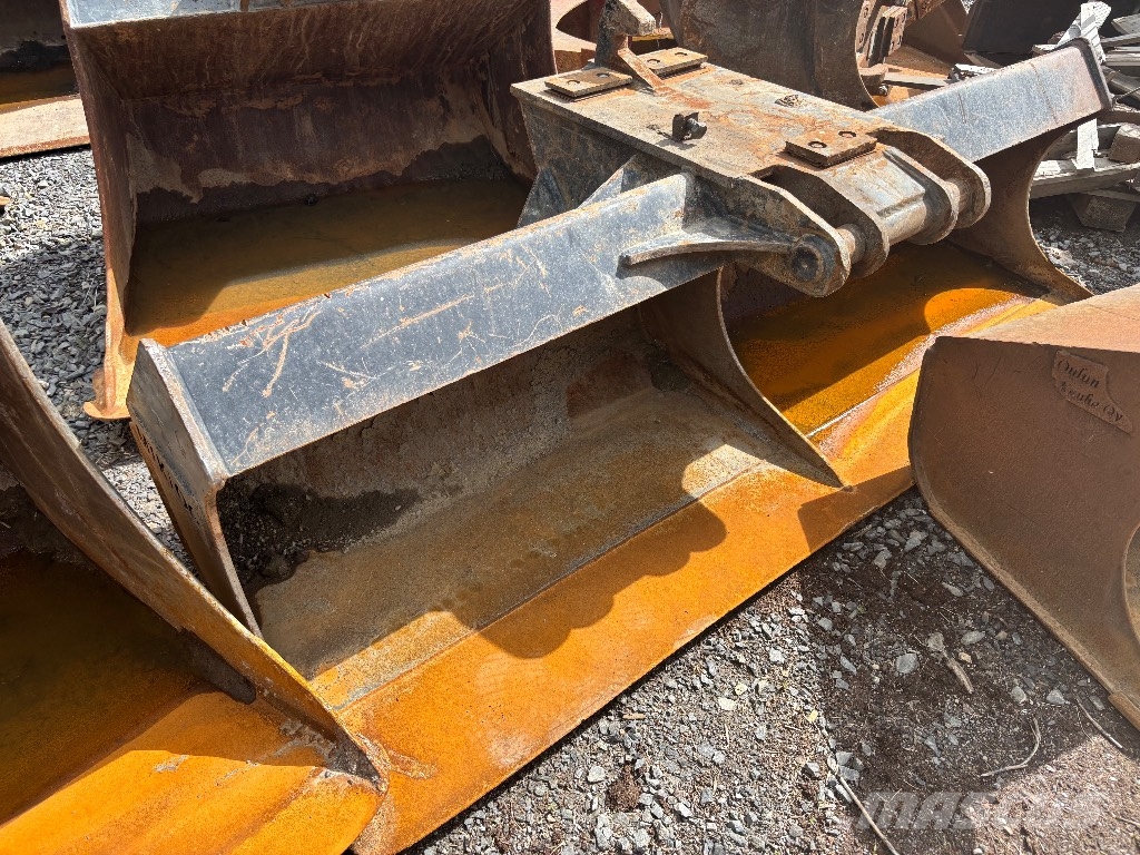 Doosan DX 160 LC / Kallistaja, 3 kauhaa, Uudet ketjut! Excavadoras sobre orugas
